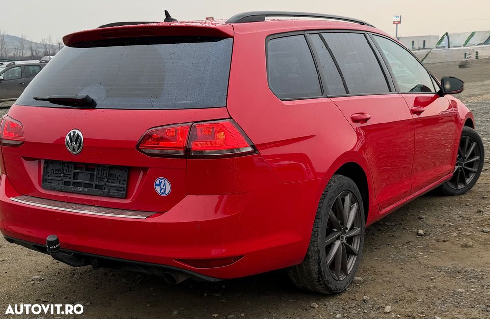 Volkswagen Golf 1.6 TDI DSG BMT Comfortline - 16