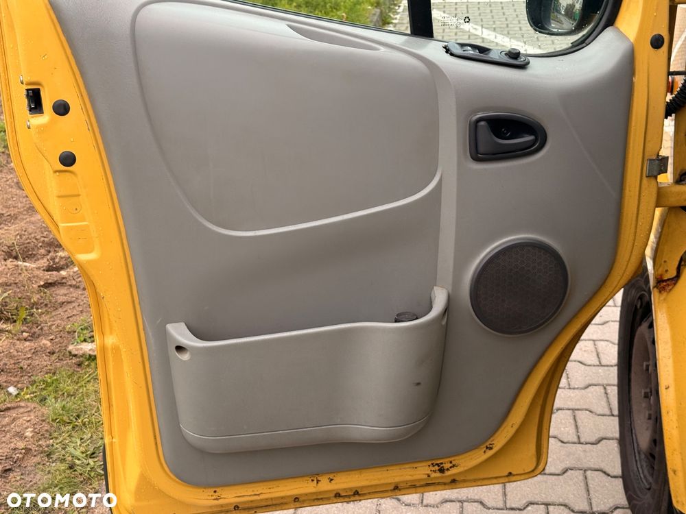 Renault Trafic - 8