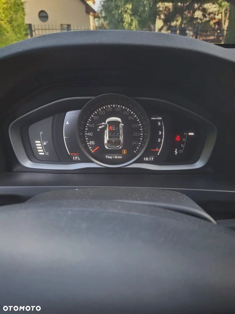 Volvo V60 D3 Drive-E R-Design Kinetic - 8