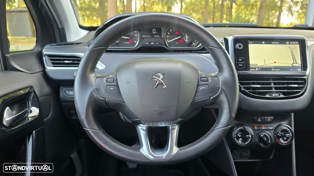 Peugeot 2008 1.5 BlueHDi Signature - 41