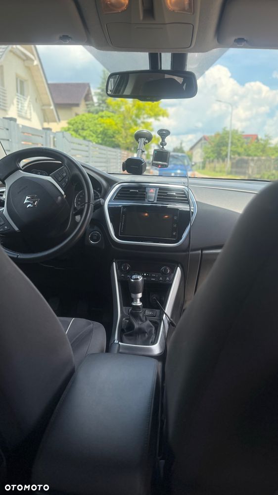 Suzuki SX4 S-Cross 1.4 T Elegance - 11