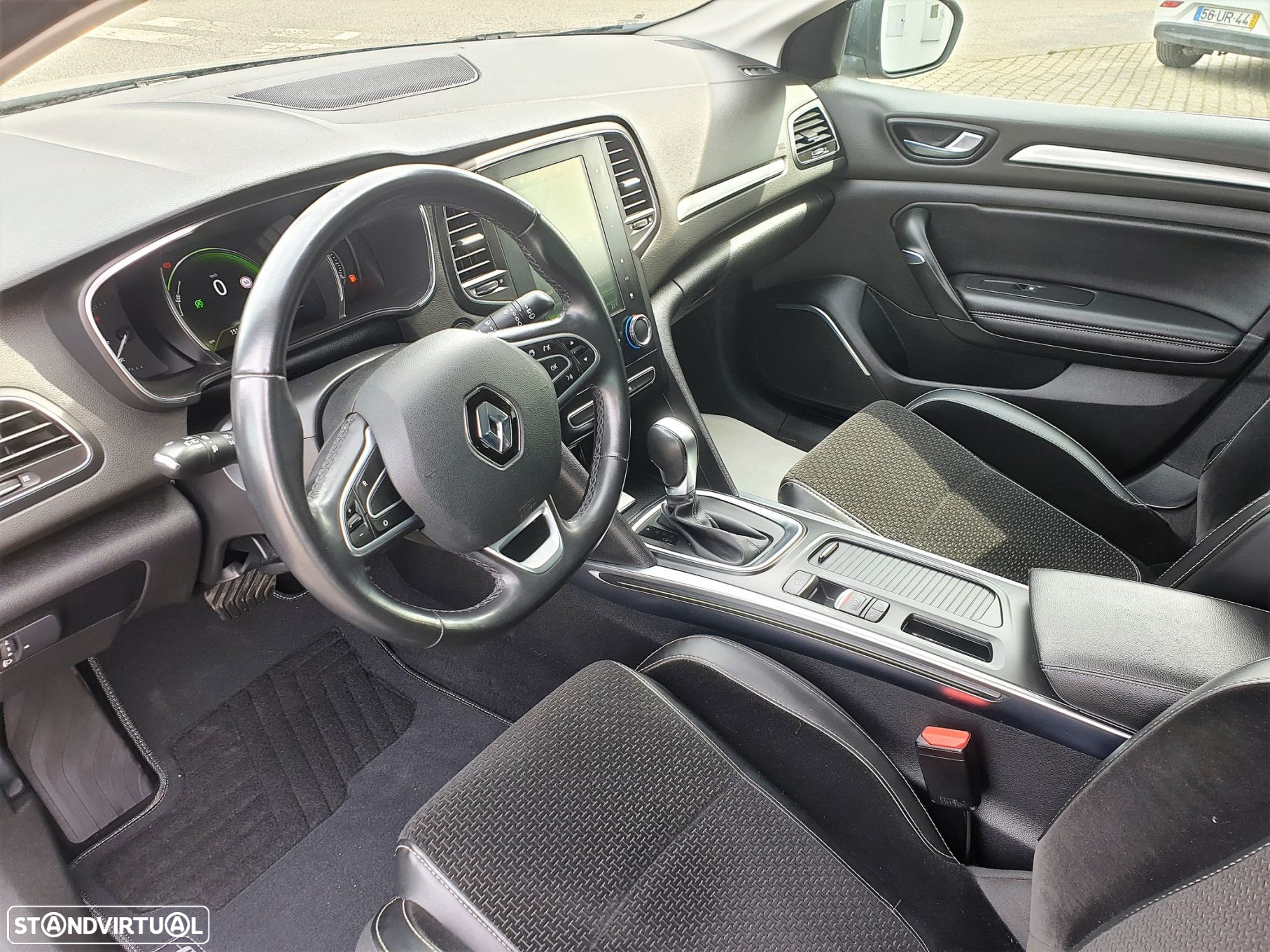 Renault Mégane Sport Tourer ENERGY dCi 110 EDC INTENS - 12