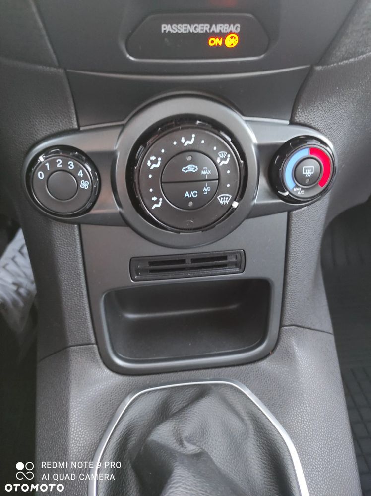 Ford Fiesta - 11