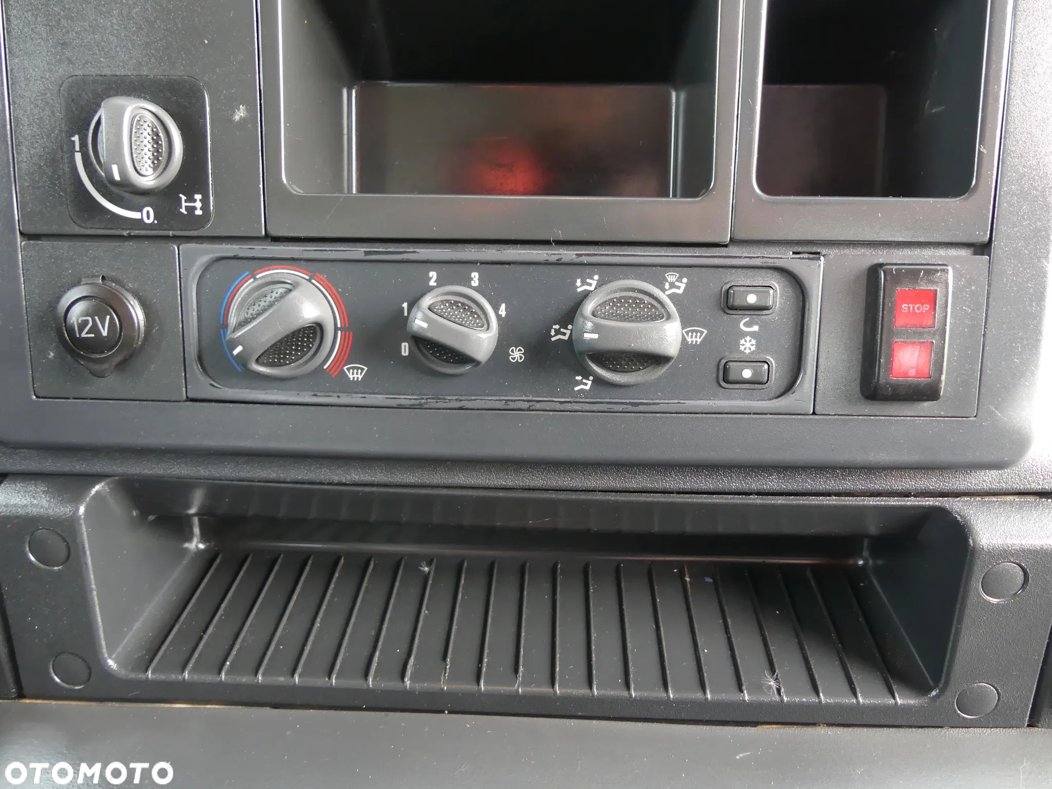 Iveco TRAKKER 360 / WYWROTKA + HDS PALFINGER PK13001 SKŁADANY W Z - 30
