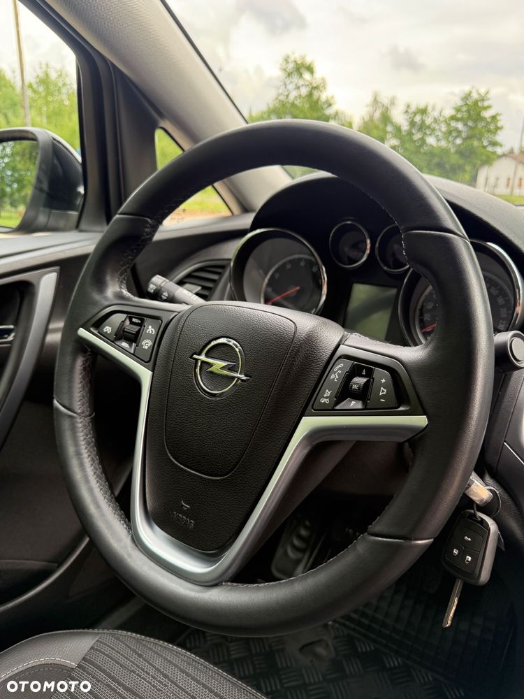 Opel Astra IV 1.4 T Cosmo - 34