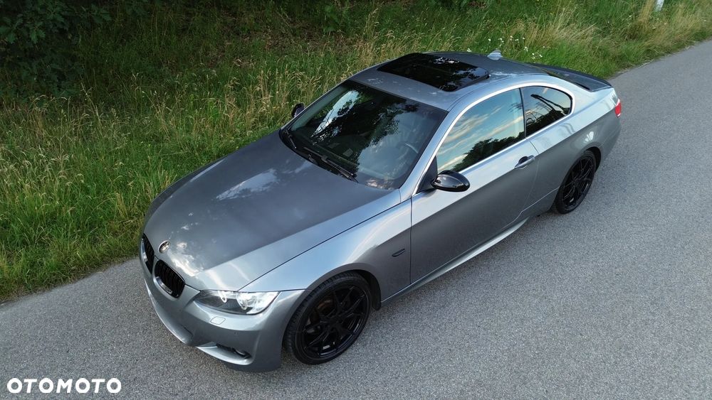 BMW Seria 3 325i - 2