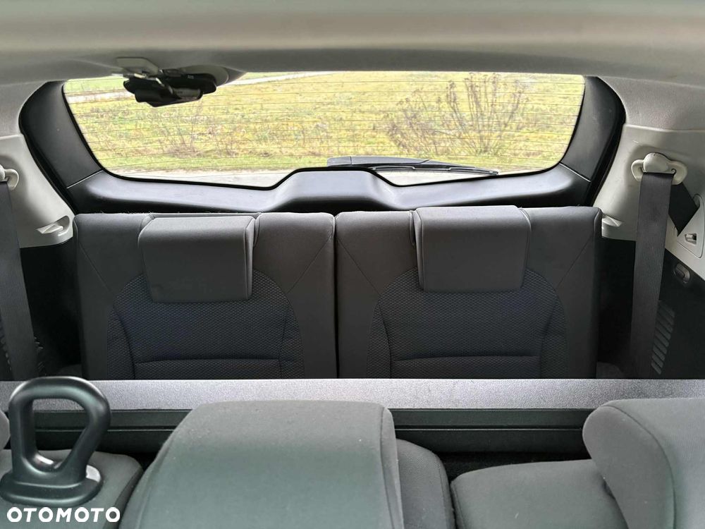 Nissan Qashqai+2 2.0 visia - 13