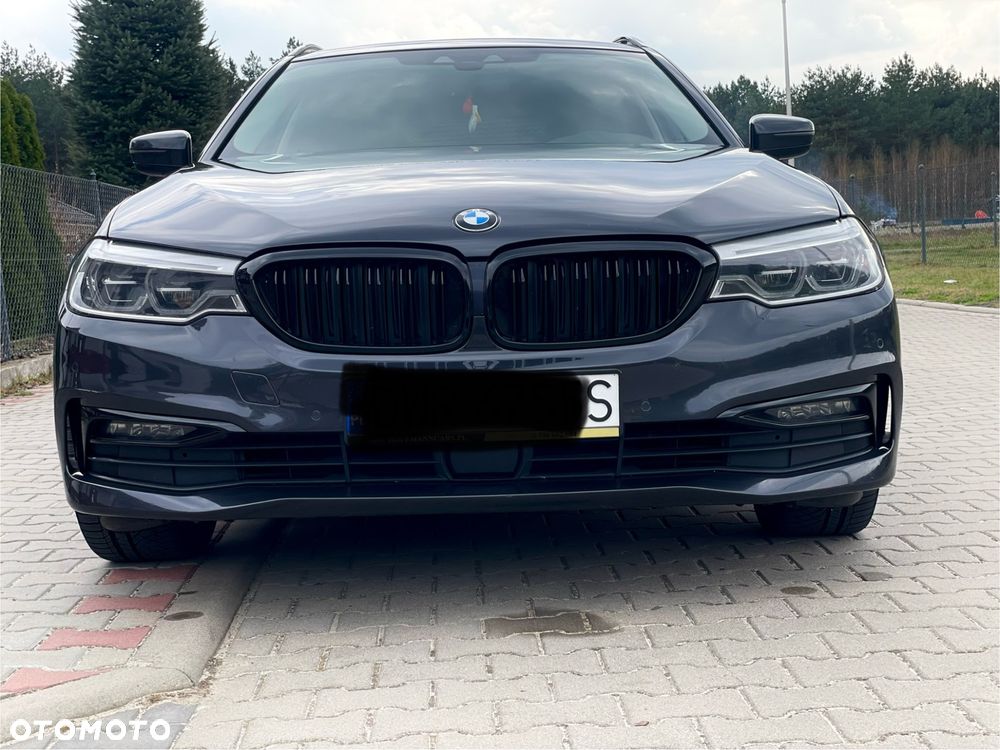 BMW Seria 5 520d Sport Line - 3