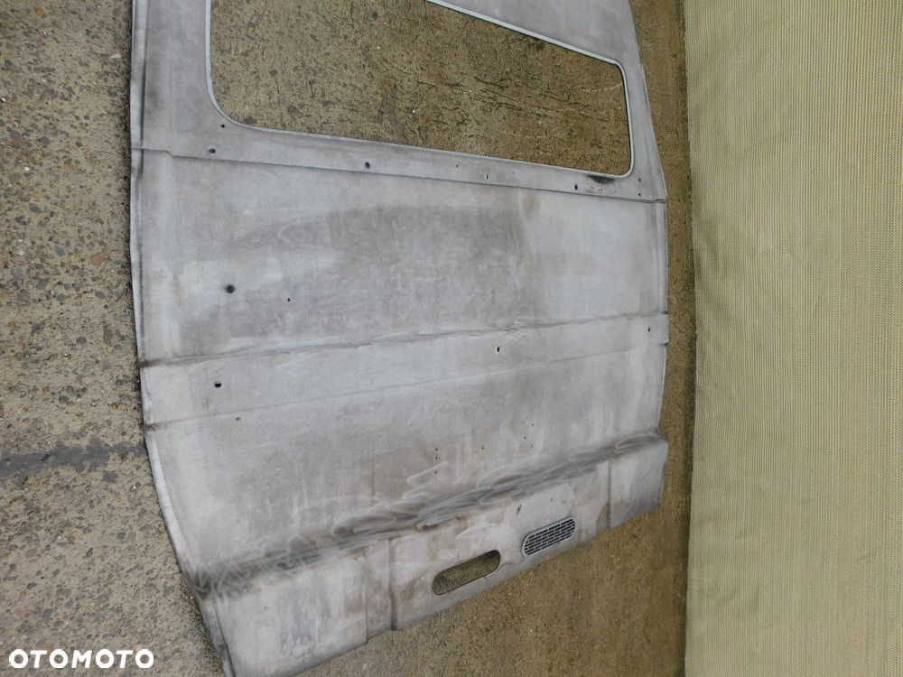 Sprinter 906 VW Crafter wygłuszenie tapicerka ściany grodziowej ORYG - 2