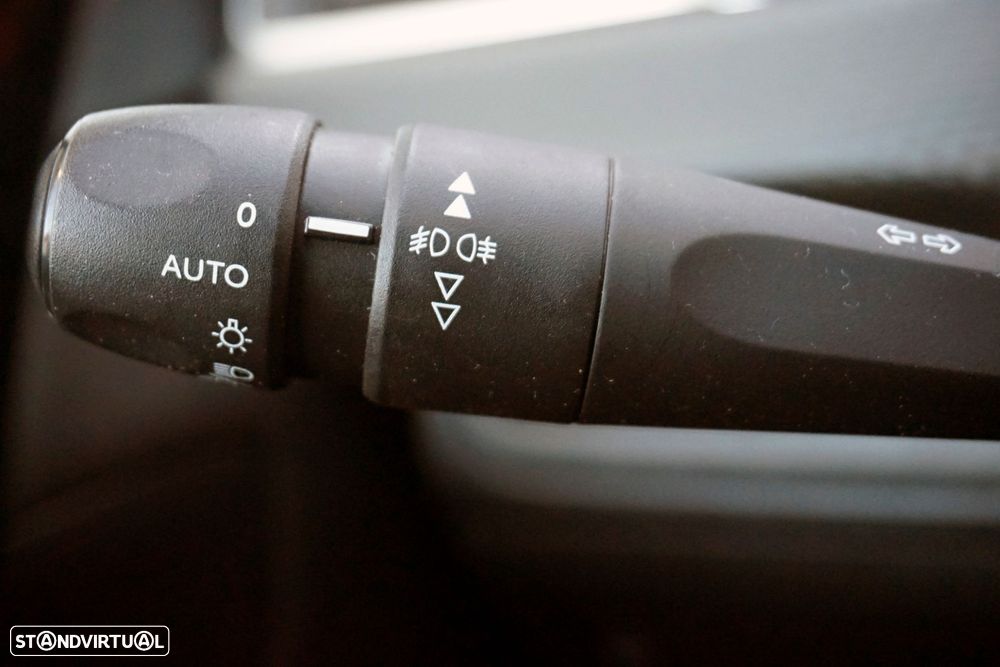 Peugeot 2008 1.2 PureTech GT Line - 12