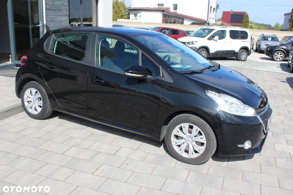 Peugeot 208 82 VTI Allure - 8