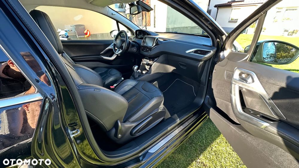 Peugeot 208 1.2 PureTech Allure S&S - 15
