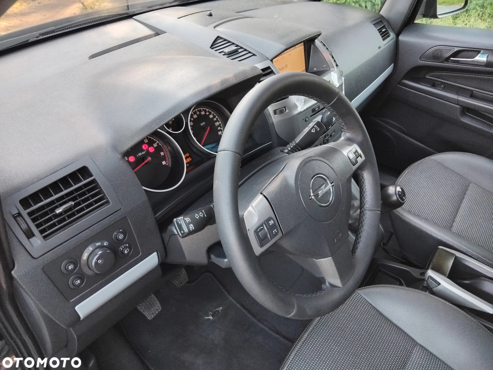 Opel Zafira 1.8 Elegance - 10