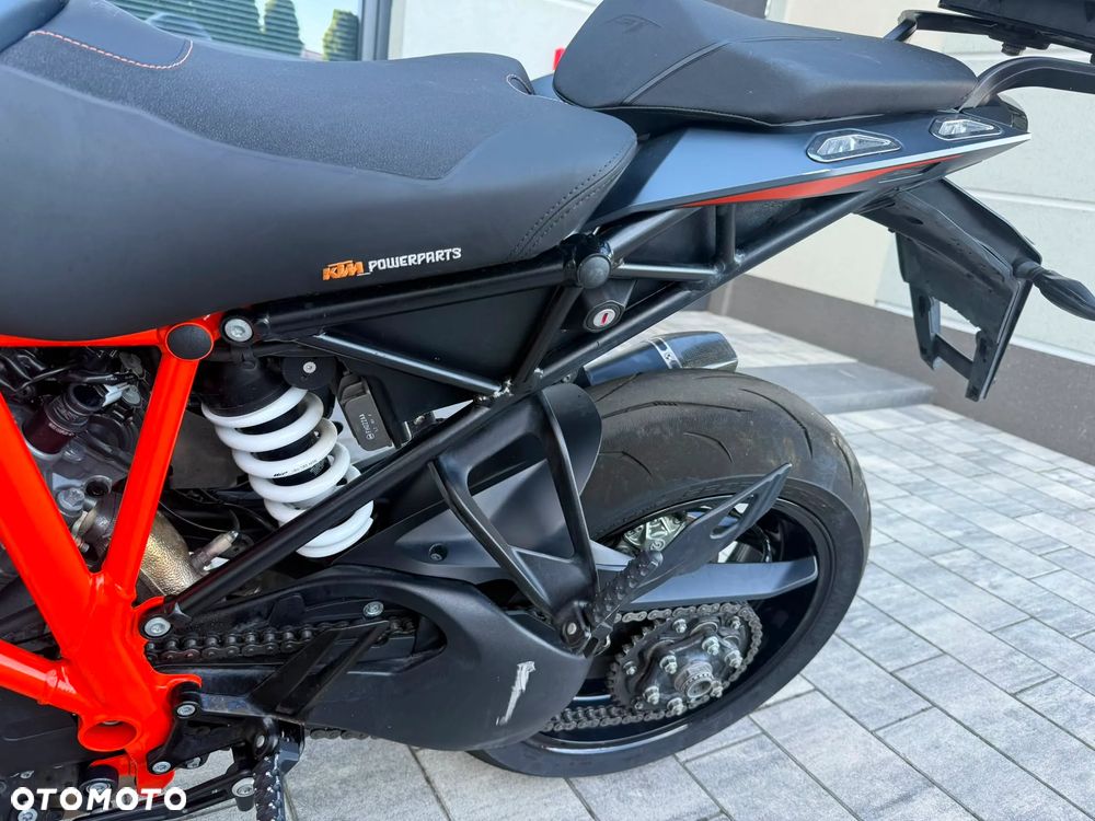 KTM Super Duke - 17