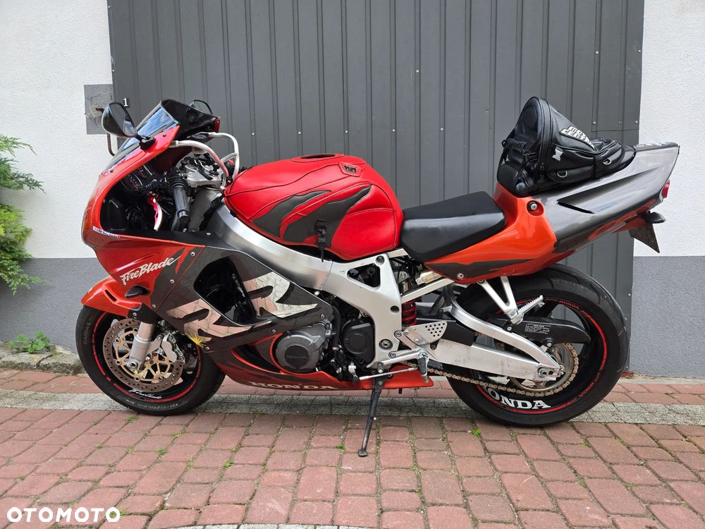 Honda CBR - 11