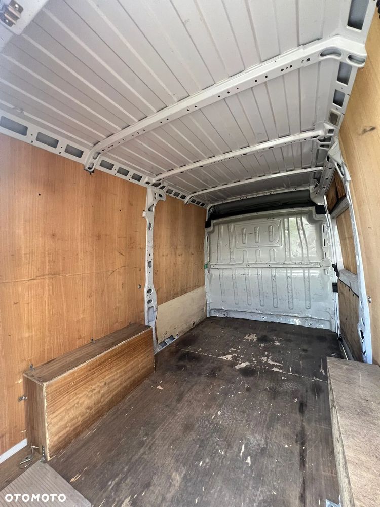 Fiat Ducato 2018 rok L2H2 + Winda - 12