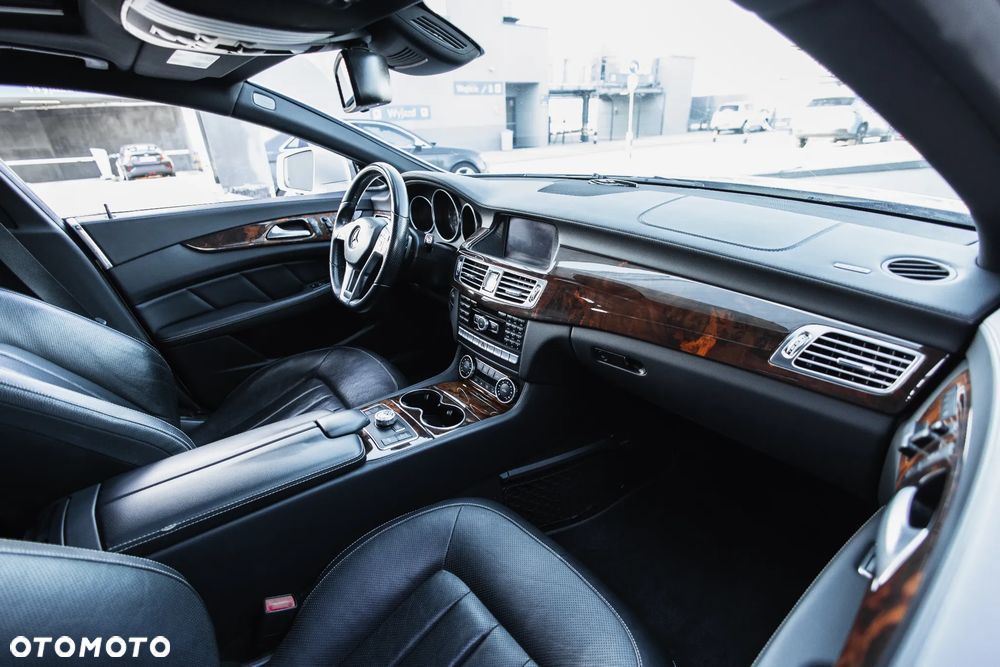 Mercedes-Benz CLS - 20