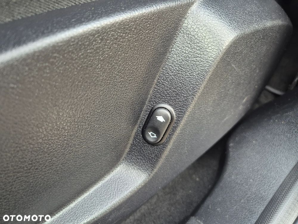 Ford S-Max 2.0 TDCi DPF Titanium - 21