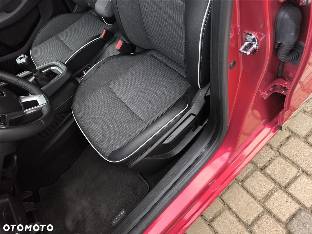 Renault Clio 1.0 TCe Intens - 11