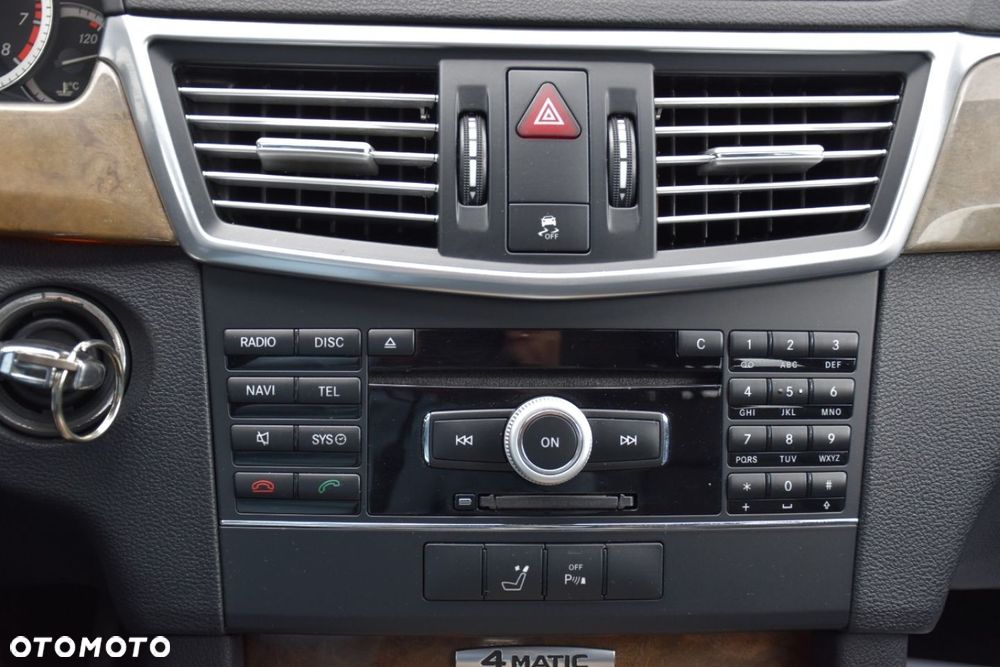 Mercedes-Benz Klasa E 350 4Matic Automatik Elegance BusinessEDITION - 15