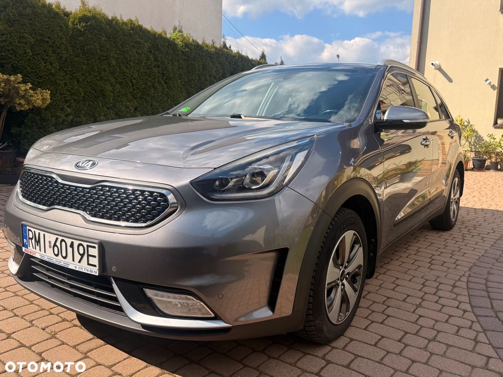 Kia Niro 1.6 GDI Hybrid L Business Line - 1