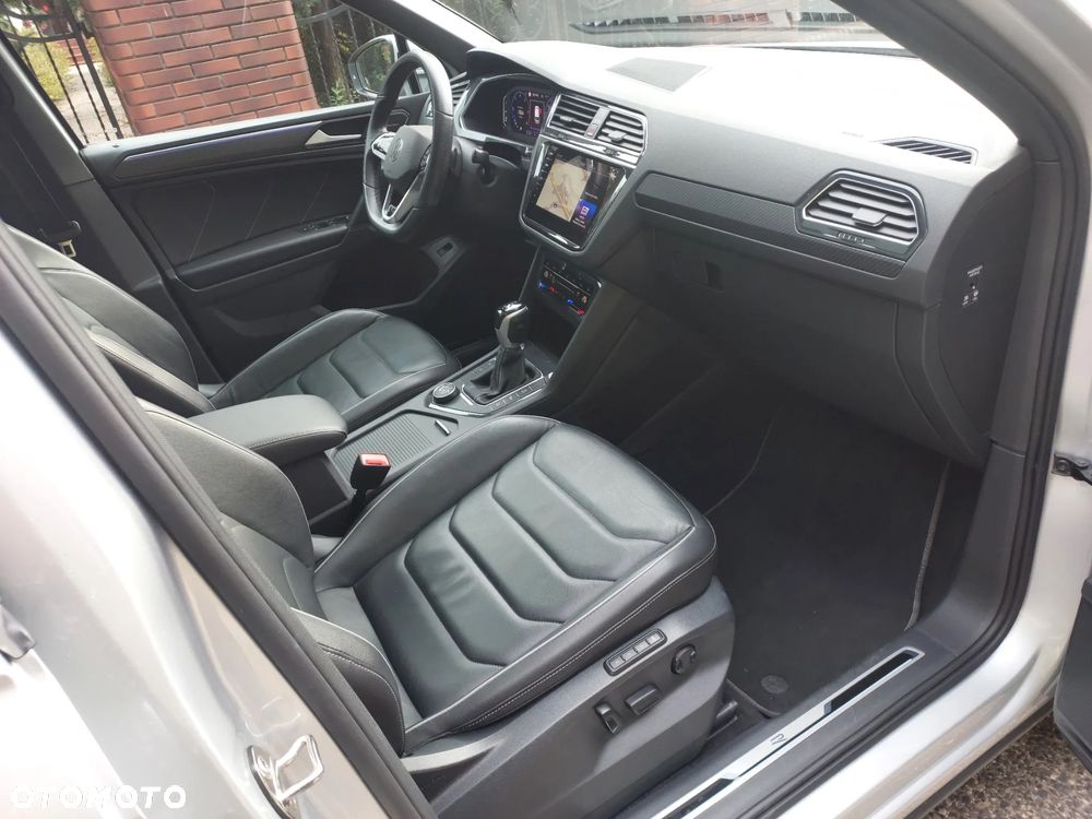 Volkswagen Tiguan 2.0 TDI SCR 4MotION DSG R-Line - 14