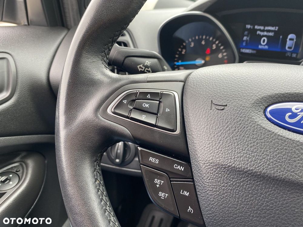 Ford Kuga - 18