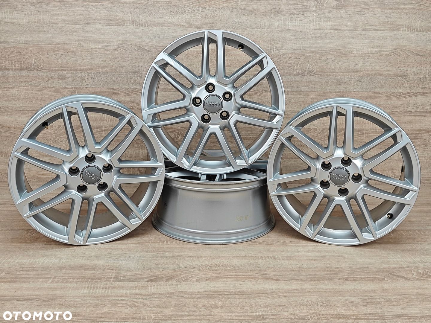 FELGI ALUMINIOWE 18" 8Jx18 5x112 AUDI A6 C7 4G0601025CA 72 km - 1