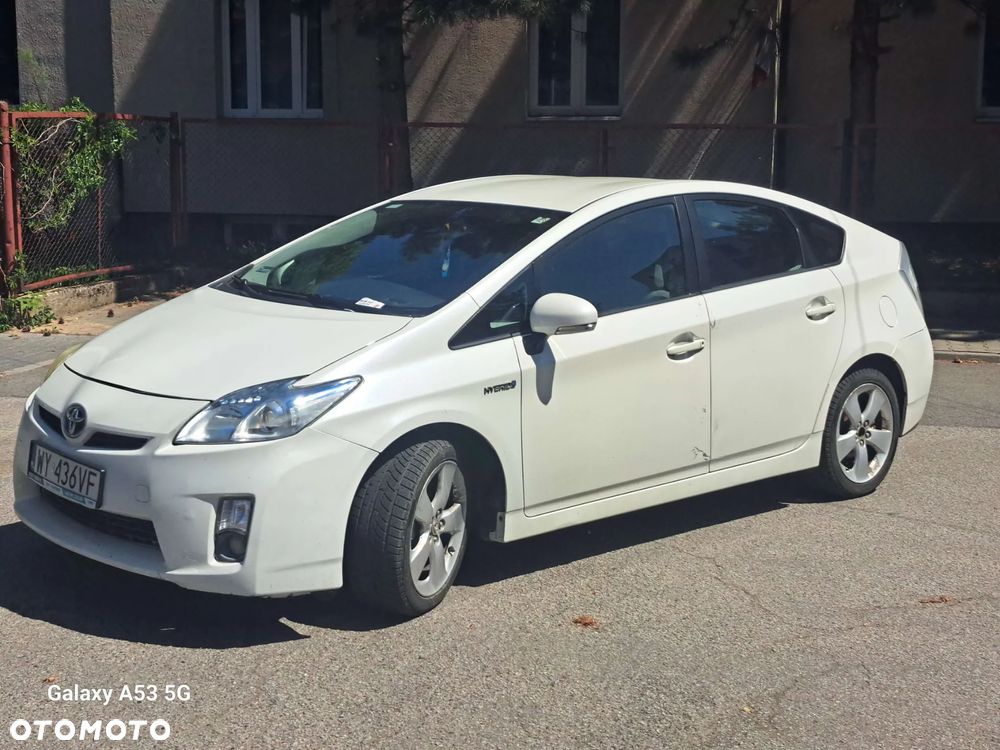 Toyota Prius 1.5 VVT-i Prestige - 1