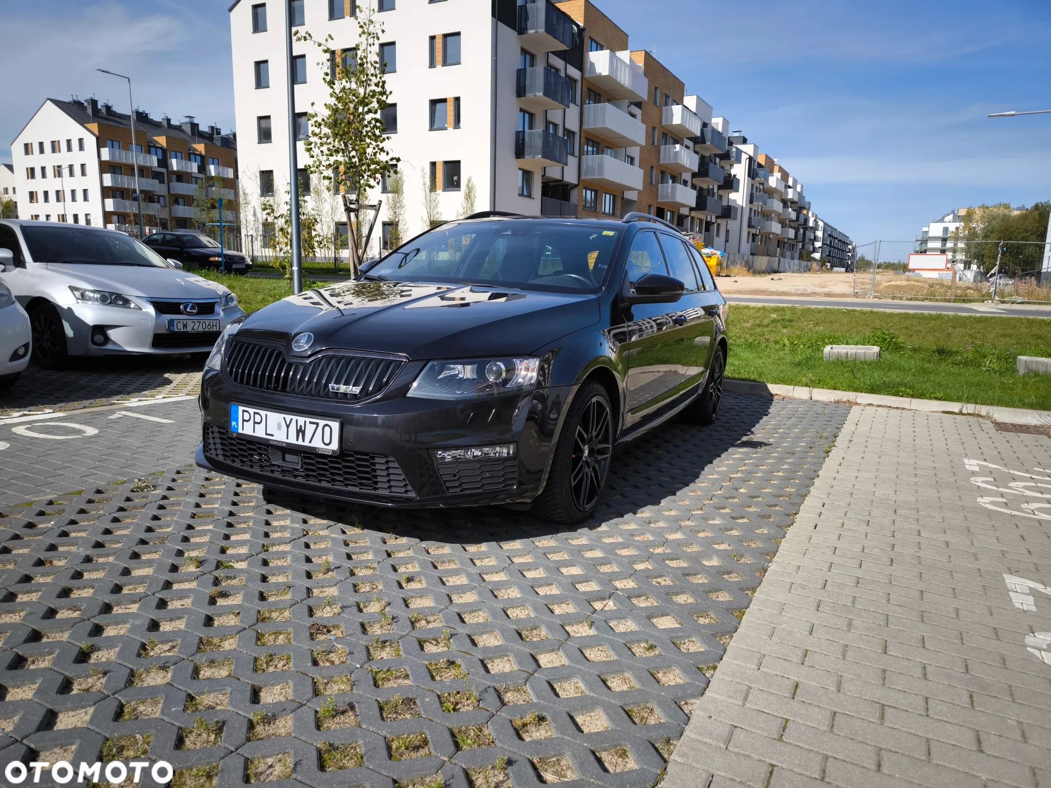 Skoda Octavia Combi 2.0 TDI DSG RS - 1
