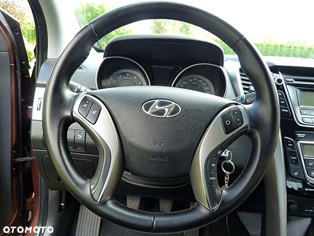 Hyundai i30 1.4 Fifa World Cup Edition - 18