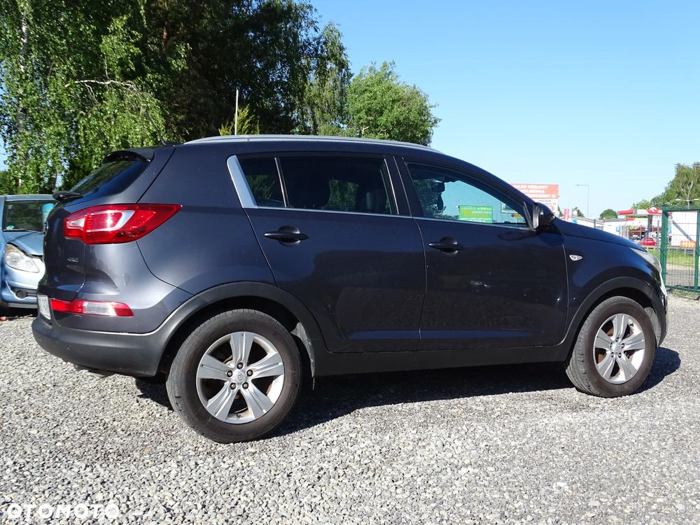 Kia Sportage 1.7 CRDI 2WD ISG Dream-Team Edition - 13