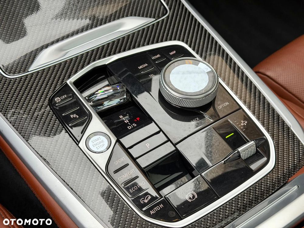 BMW X7 M60i xDrive - 28