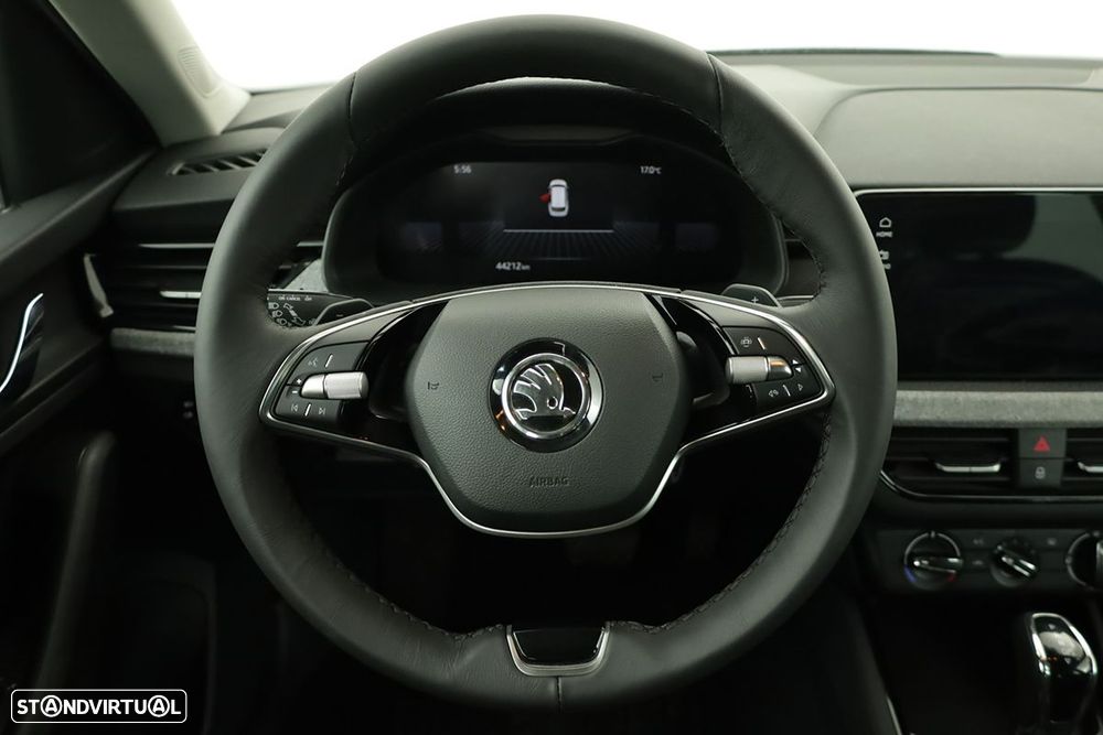 Skoda Kamiq 1.0 TSI DSG — fotografia 14