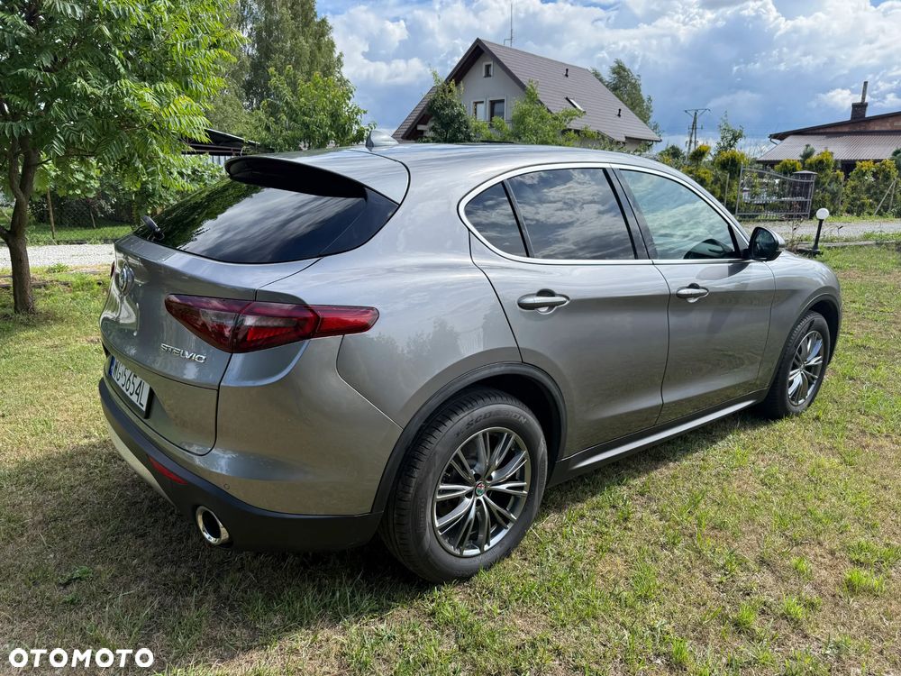 Alfa Romeo Stelvio 2.0 Turbo TI Q4 - 3