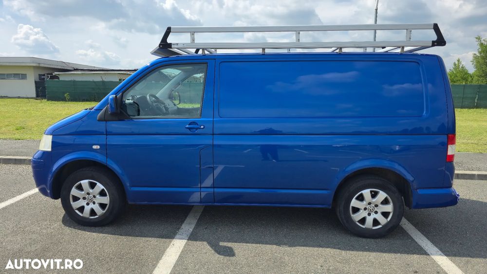 Volkswagen Transporter - 2