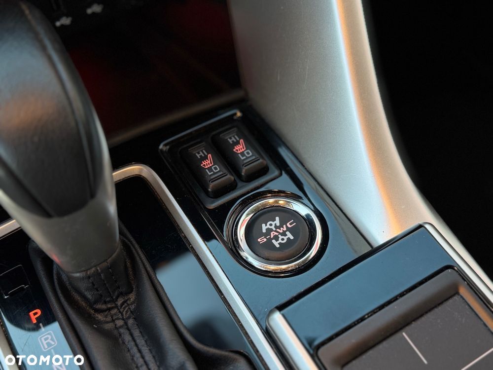 Mitsubishi Eclipse Cross 1.5 T Intense CVT - 17