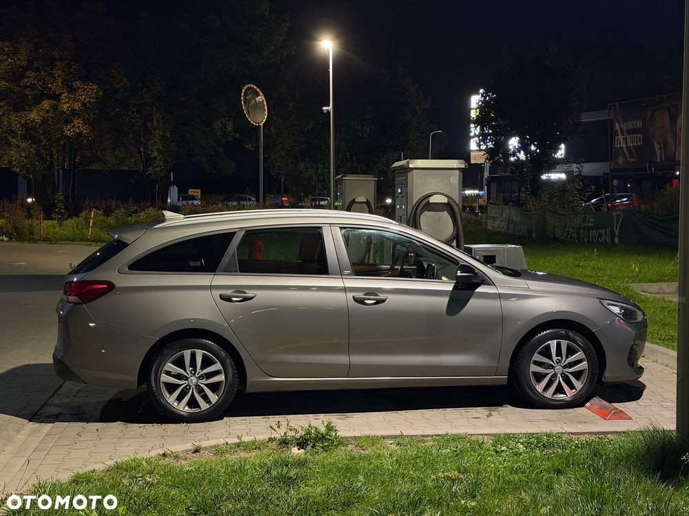 Hyundai i30 1.4 T-GDI GO Plus - 16