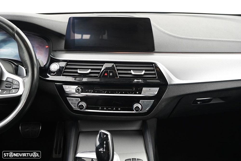 BMW 520 d Pack M Auto - 13