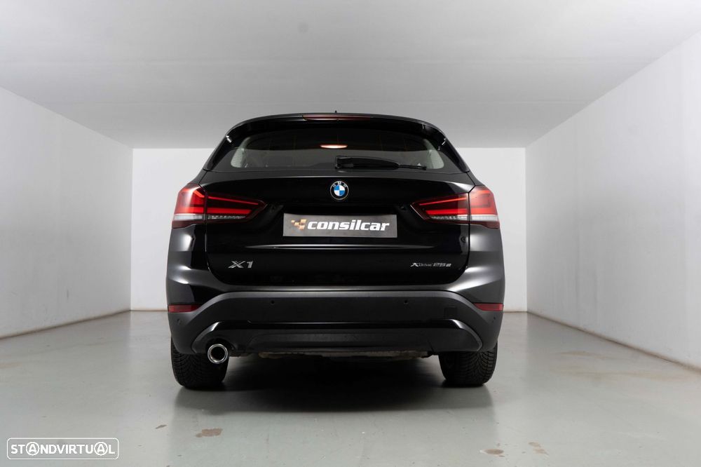 BMW X1 25 e xDrive Corporate Edition - 5