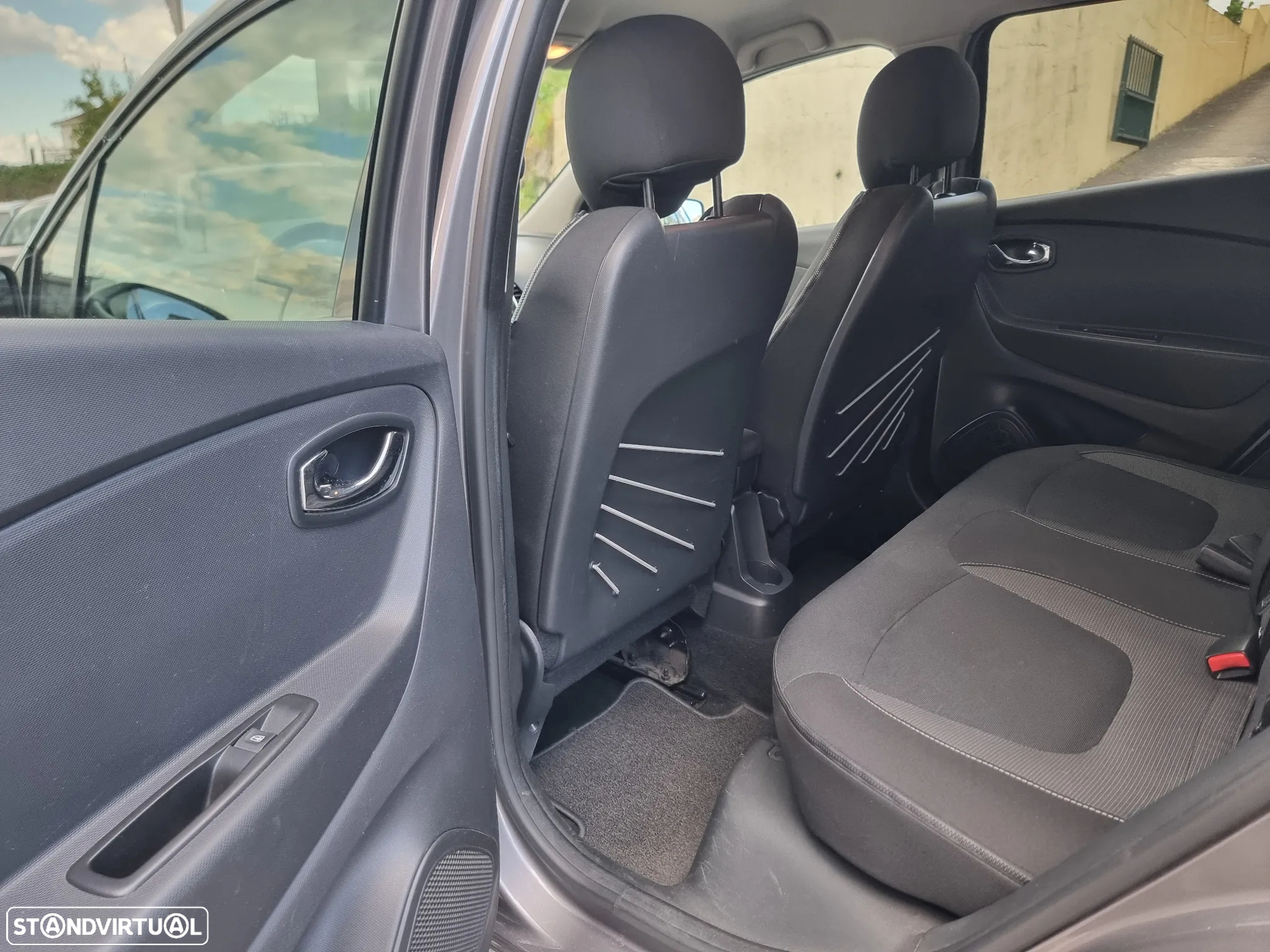 Renault Captur 0.9 TCE Exclusive - 13