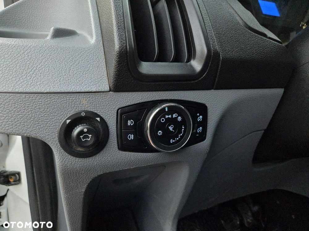 Ford Transit - 15