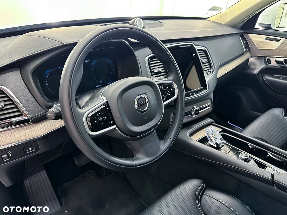 Volvo XC 90 - 12