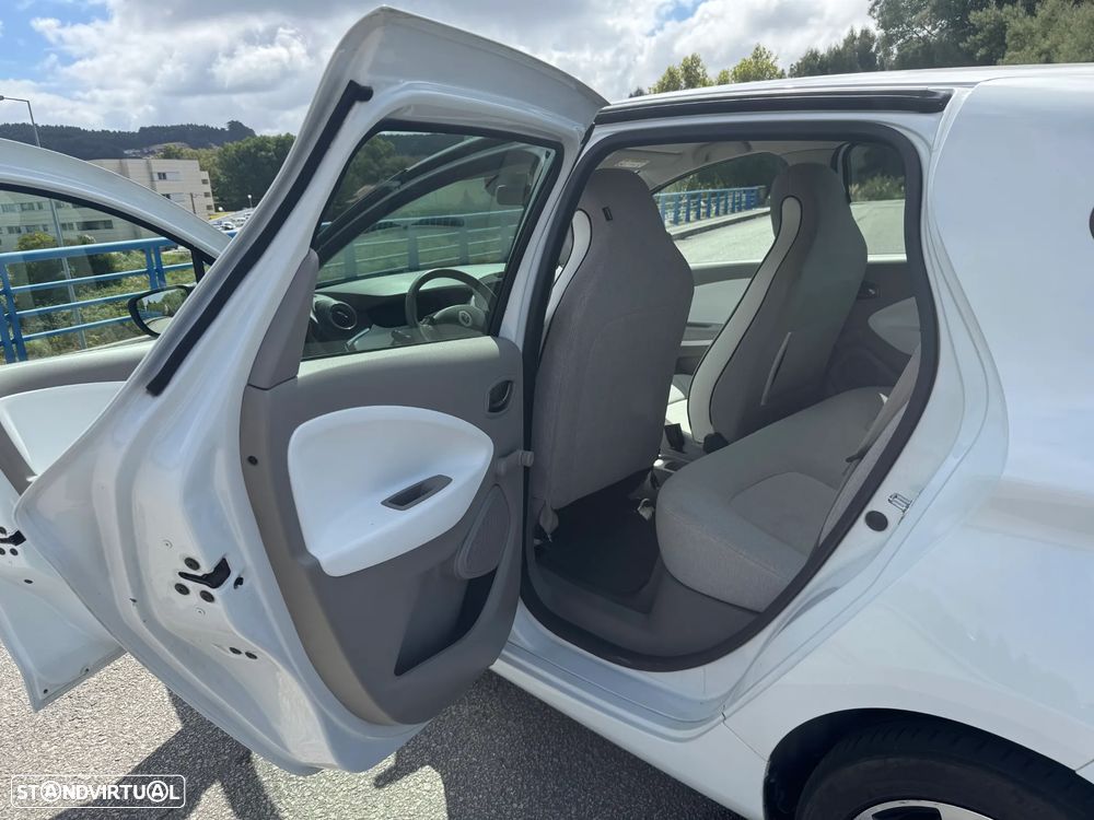 Renault Zoe (c/ Bateria) 41 kwh Life - 17