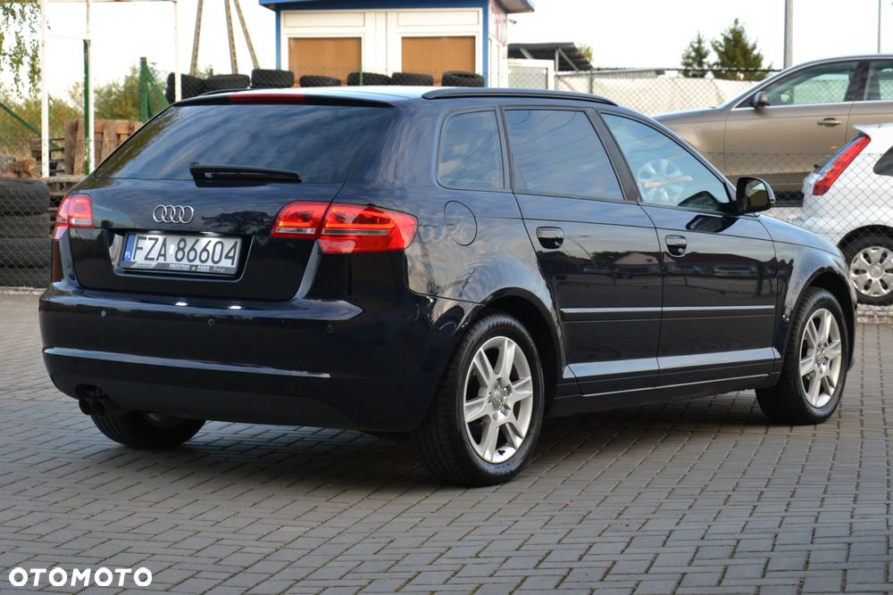 Audi A3 Sportback 1.4 TFSI Attraction - 9