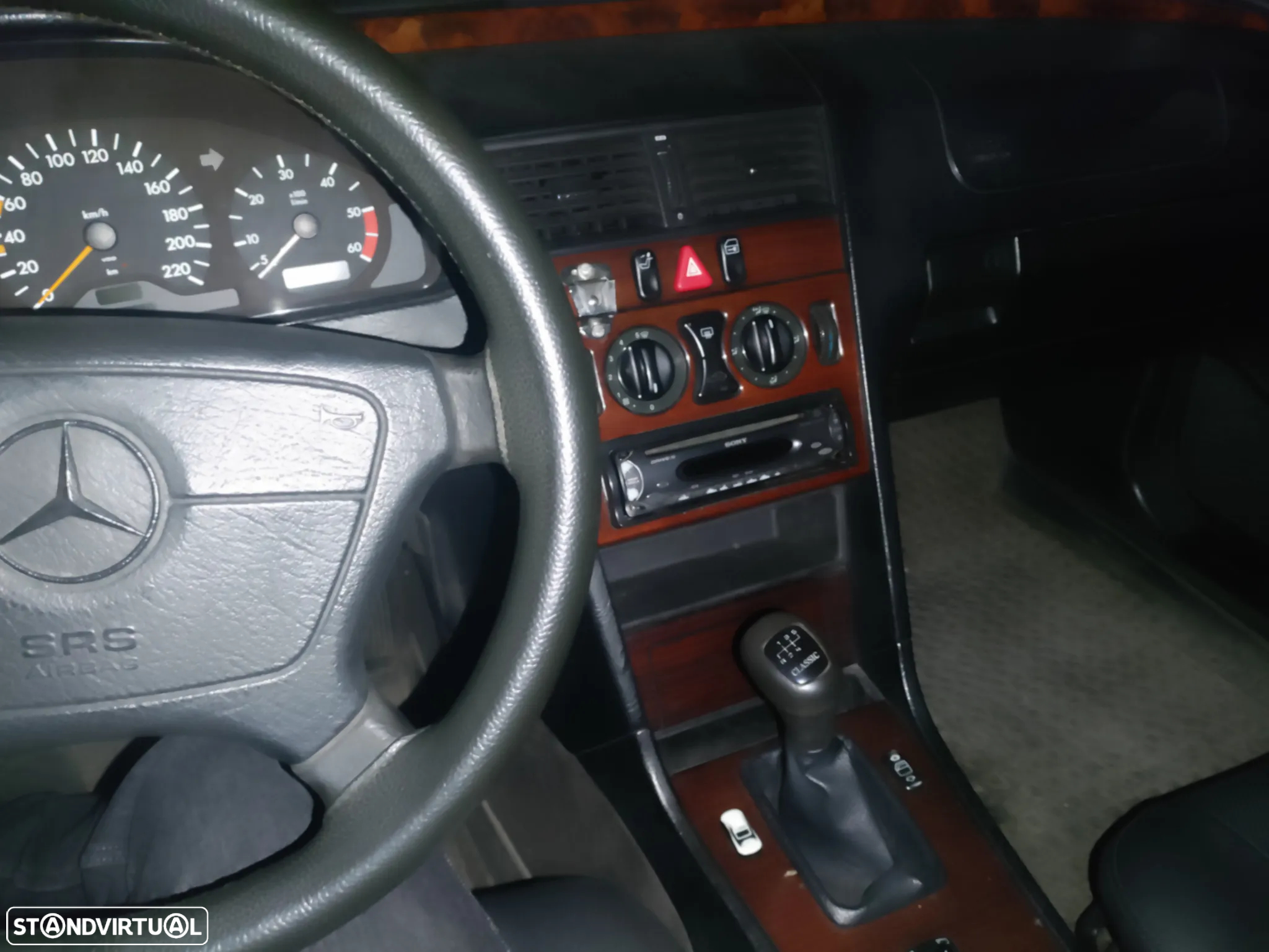 Mercedes-Benz C 220 D - 13