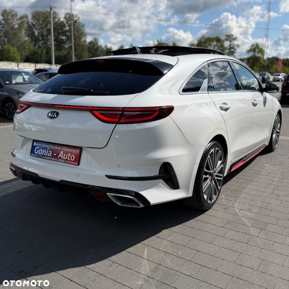Kia ProCeed 1.6 T-GDI GT DCT - 10