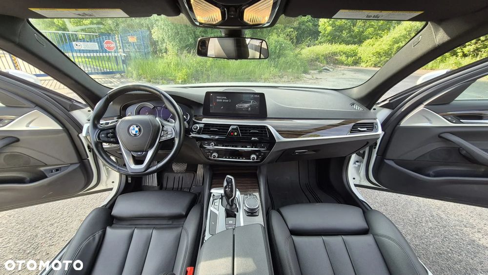 BMW Seria 5 530i GPF xDrive Sport Line sport - 20
