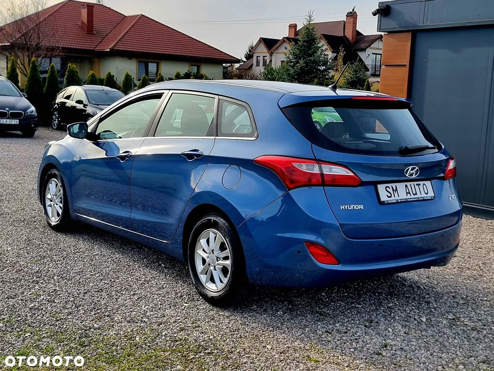 Hyundai i30 Kombi 1.6 GDi DCT Style - 10