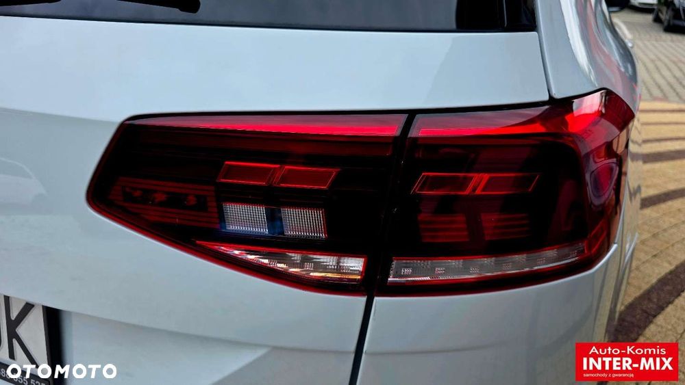 Volkswagen Passat - 21
